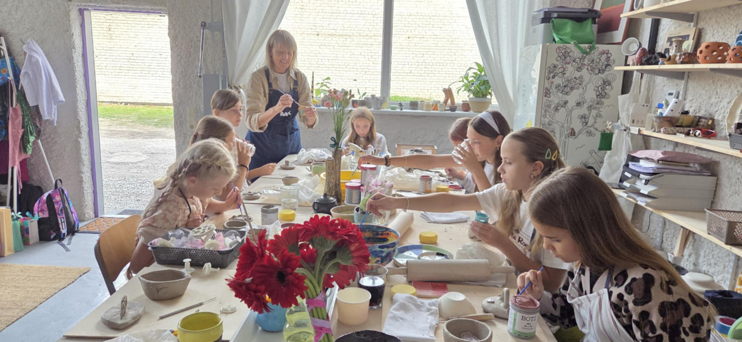 BIRTHDAY FOR KIDS | No rules. Just clay and your friends. The result is in your hands.